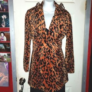 🖤Sharp Fitted Leopard Print Coat size small 🖤